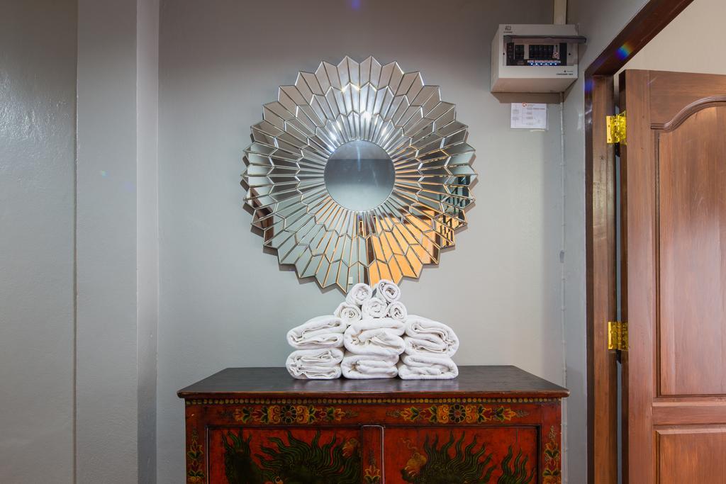 Luxury Town House In The Heart Of The Old City Chiang Mai Ngoại thất bức ảnh